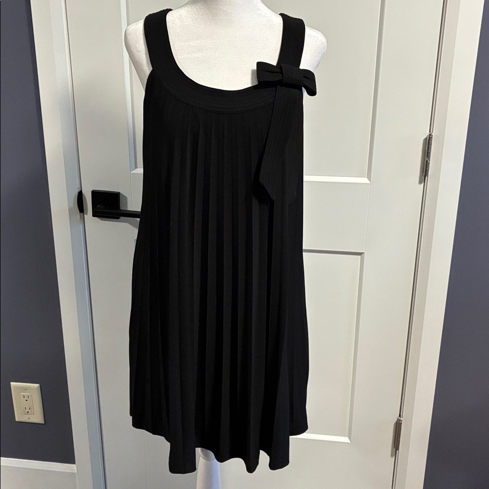 Dressbarn Black Bow Accent Pleated Mini Dress
